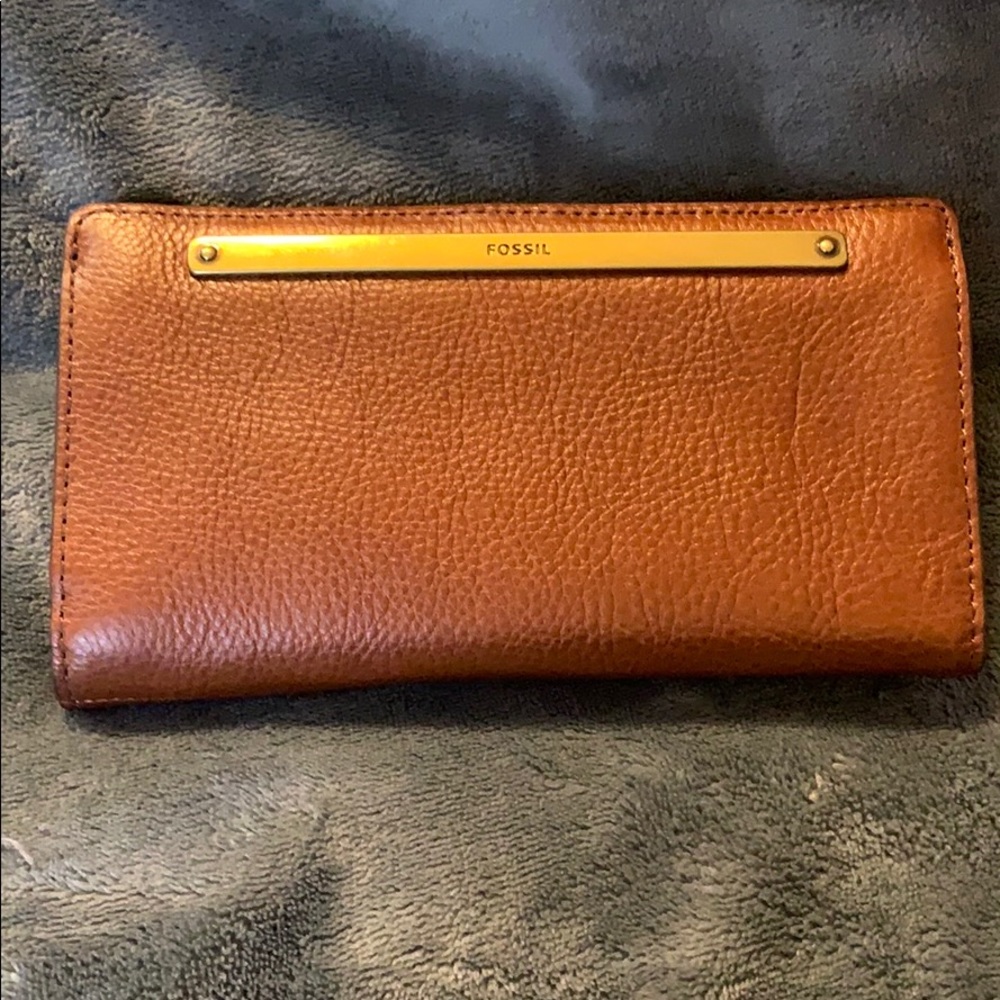 FOSSIL WALLET NEW WITH TAGS